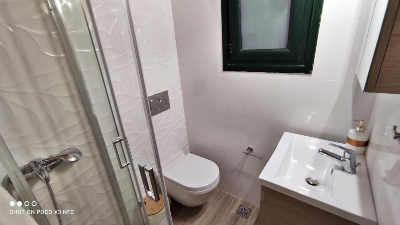 Old Harbour Apartments By Corfuescapes Gaios Luaran gambar